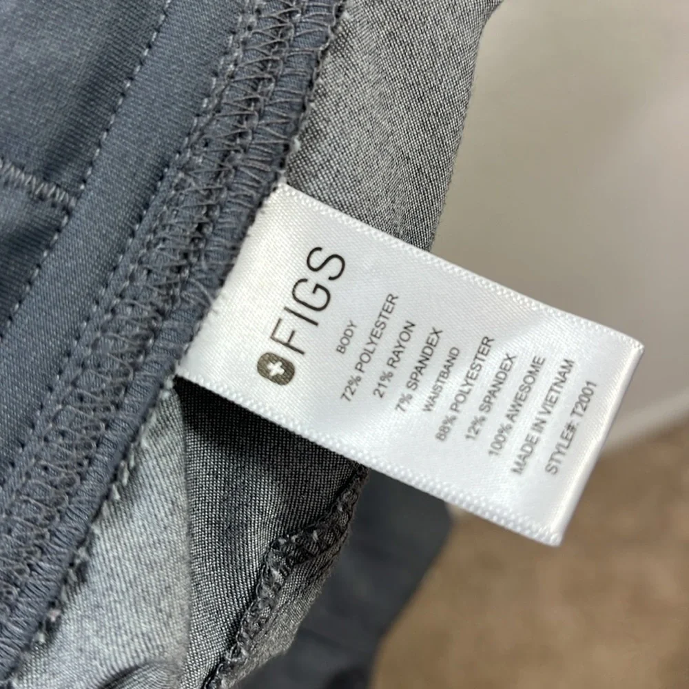 FIGS Axim Cargo‎ Pant Graphite Grey size Small Medical Scrubs